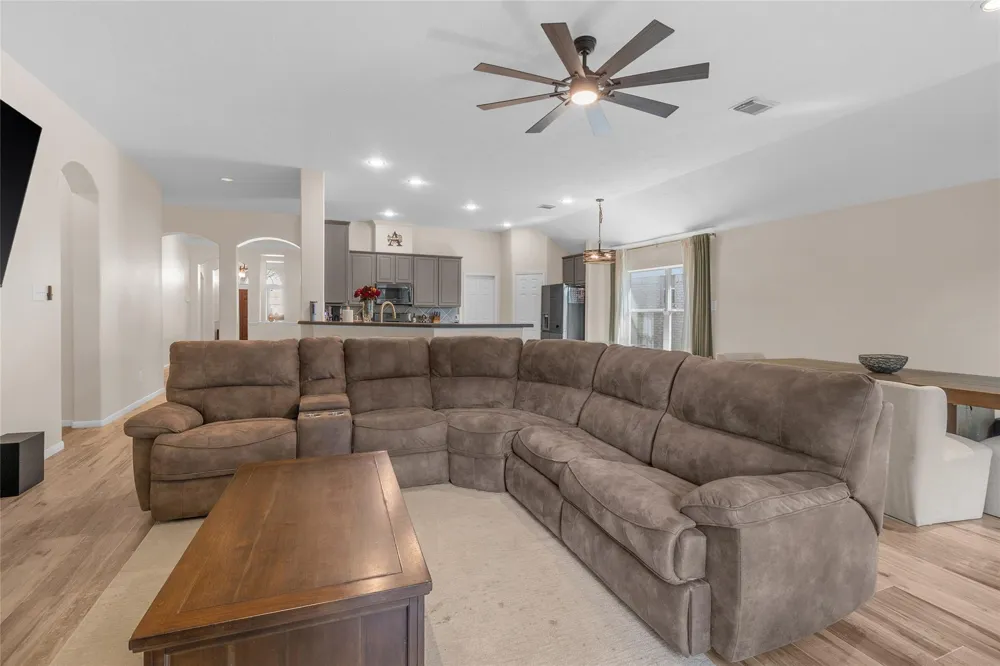 431 Cardinal Oaks Kemah, TX 77565