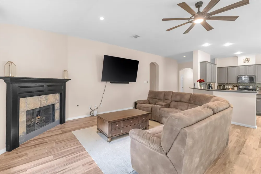 431 Cardinal Oaks Kemah, TX 77565