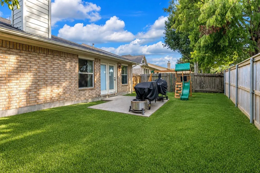 431 Cardinal Oaks Kemah, TX 77565