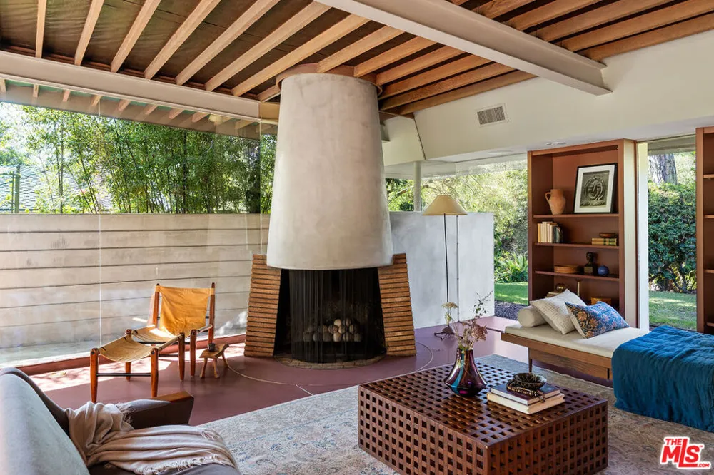 780 Laguna Road Pasadena, CA 91105