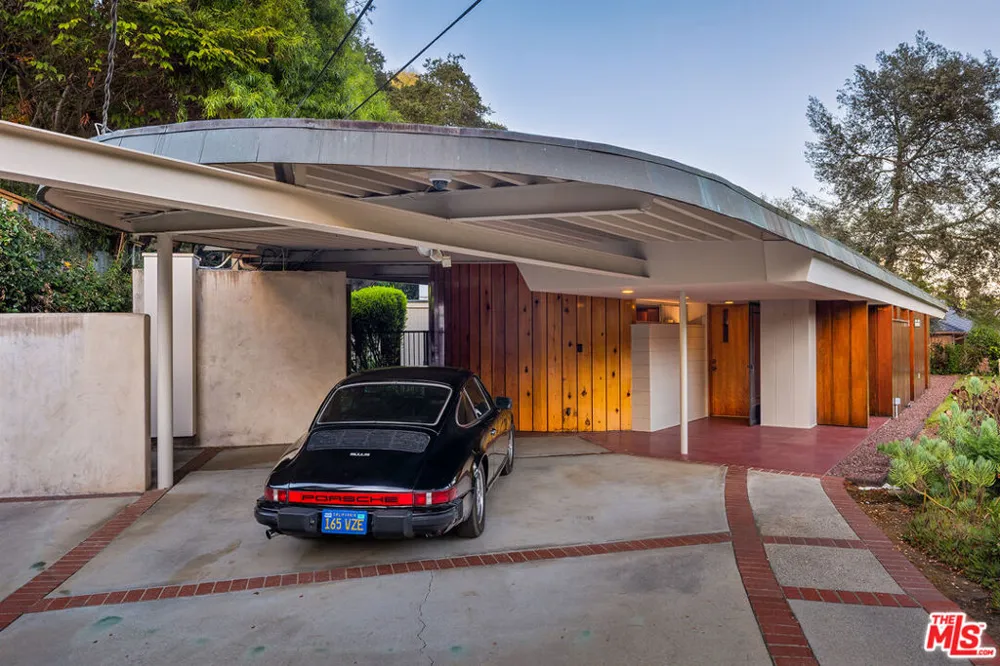 780 Laguna Road Pasadena, CA 91105