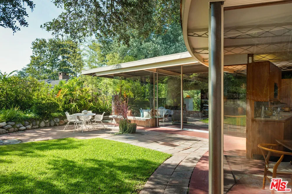 780 Laguna Road Pasadena, CA 91105