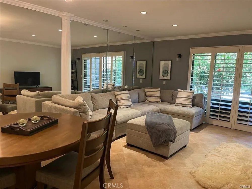 142 Orange Blossom Irvine, CA 92618