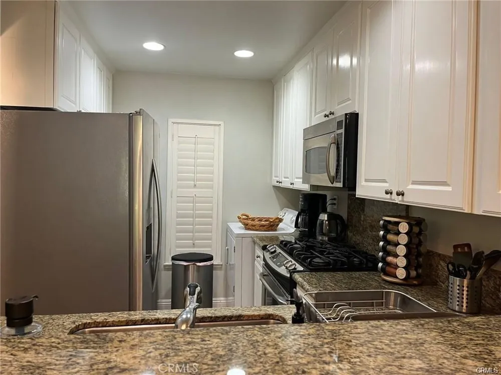142 Orange Blossom Irvine, CA 92618