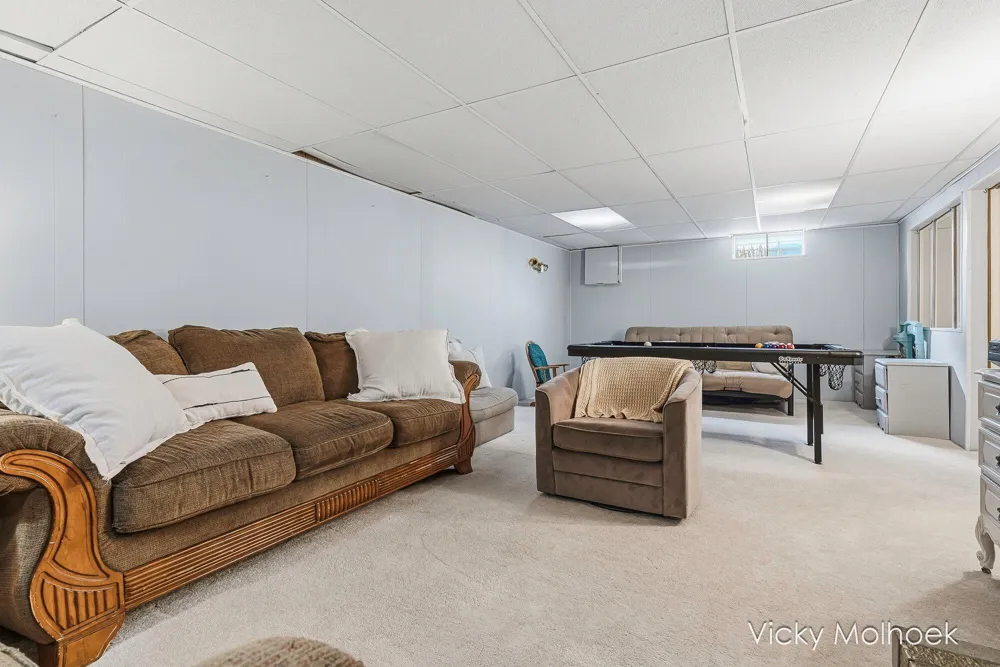 1651 Sunny Creek Street SE Kentwood, MI 49508