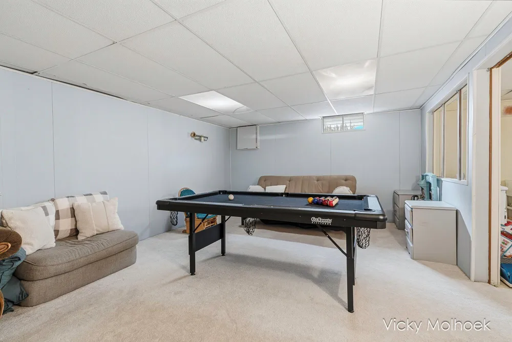 1651 Sunny Creek Street SE Kentwood, MI 49508