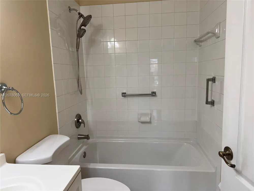 16320 SW 103rd Ter Miami, FL 33196