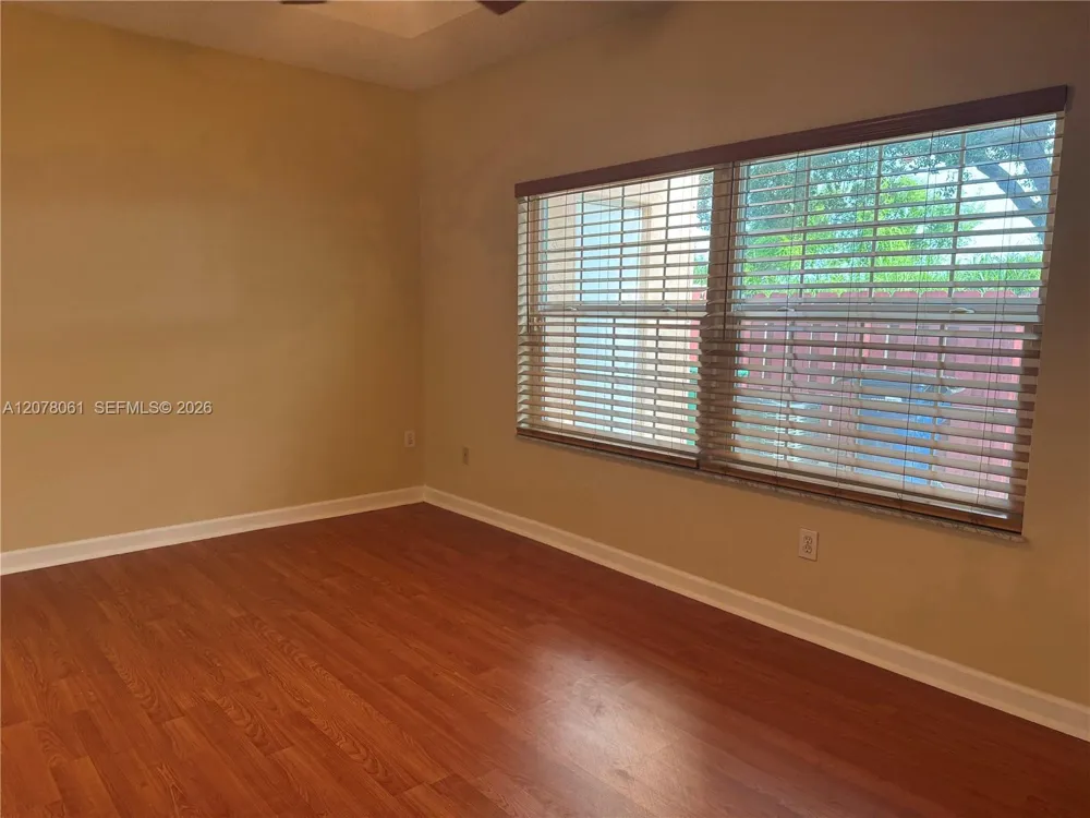 16320 SW 103rd Ter Miami, FL 33196
