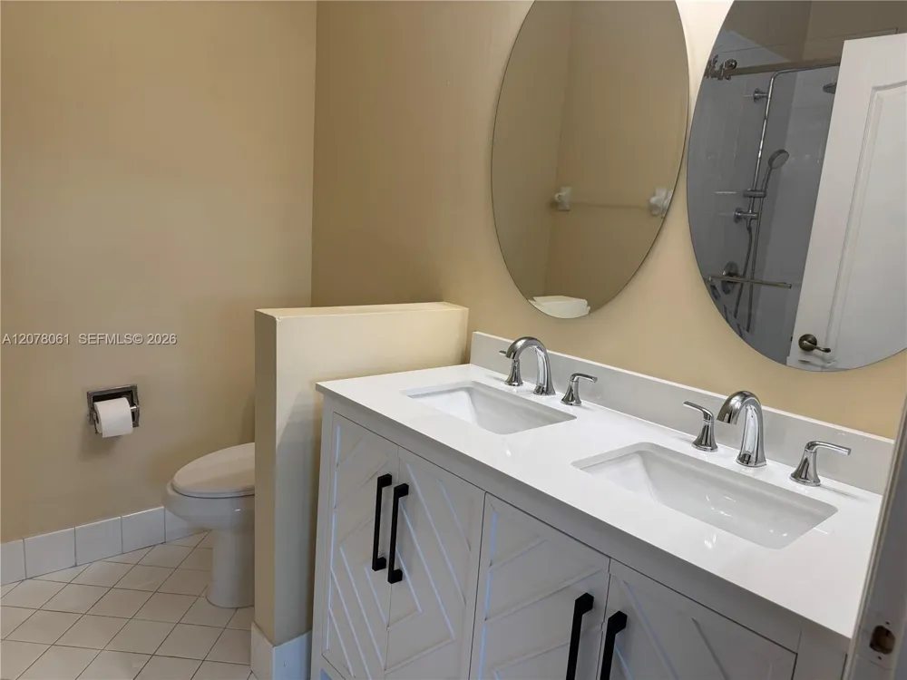 16320 SW 103rd Ter Miami, FL 33196