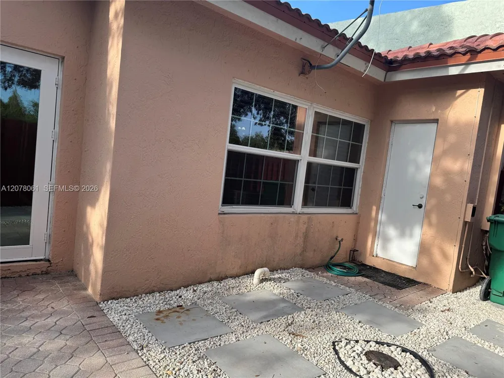 16320 SW 103rd Ter Miami, FL 33196