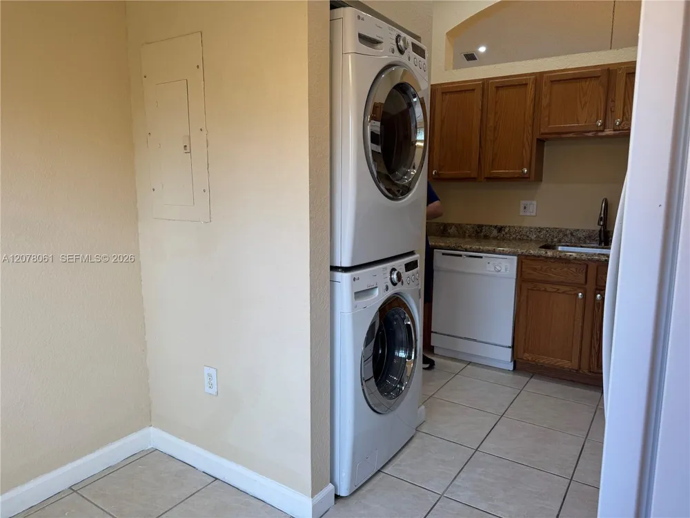 16320 SW 103rd Ter Miami, FL 33196