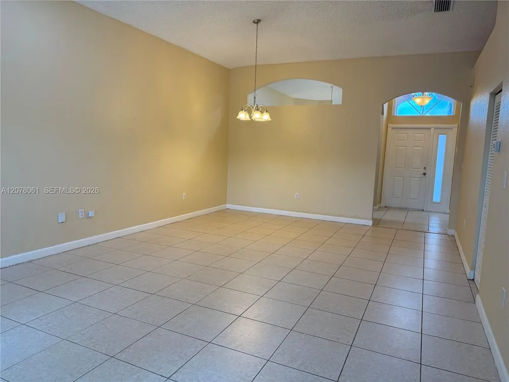 16320 SW 103rd Ter Miami, FL 33196