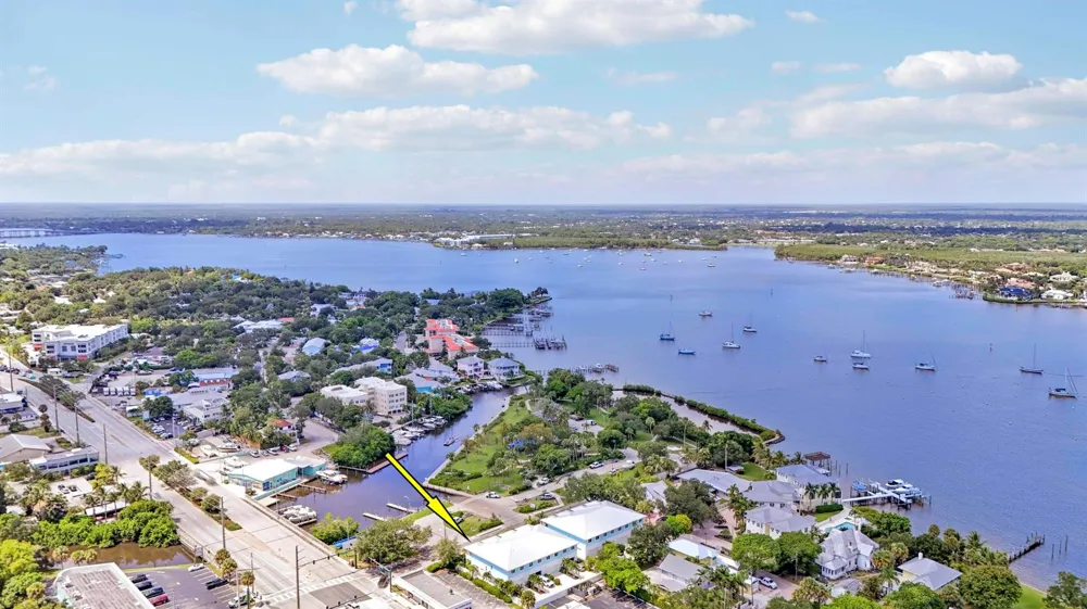 513 SW Ocean Boulevard Stuart, FL 34994