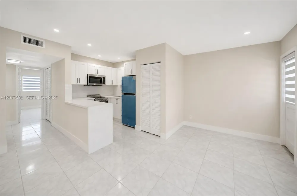 4051 NE 13th Ave #57-3 Oakland Park, FL 33334