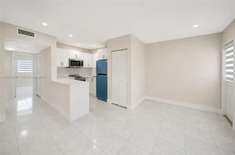 4051 NE 13th Ave #57-3