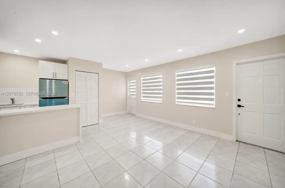 4051 NE 13th Ave #57-3 Oakland Park, FL 33334