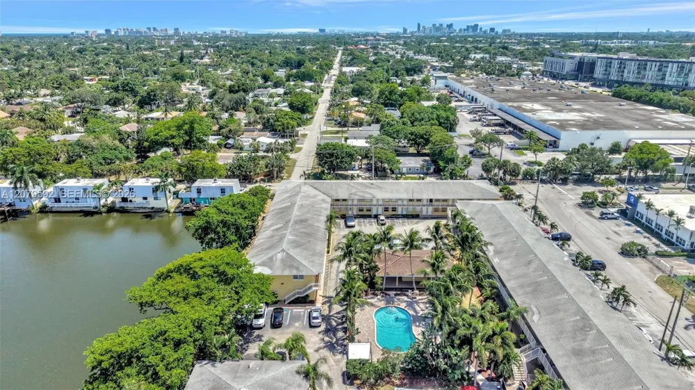 4051 NE 13th Ave #57-3 Oakland Park, FL 33334