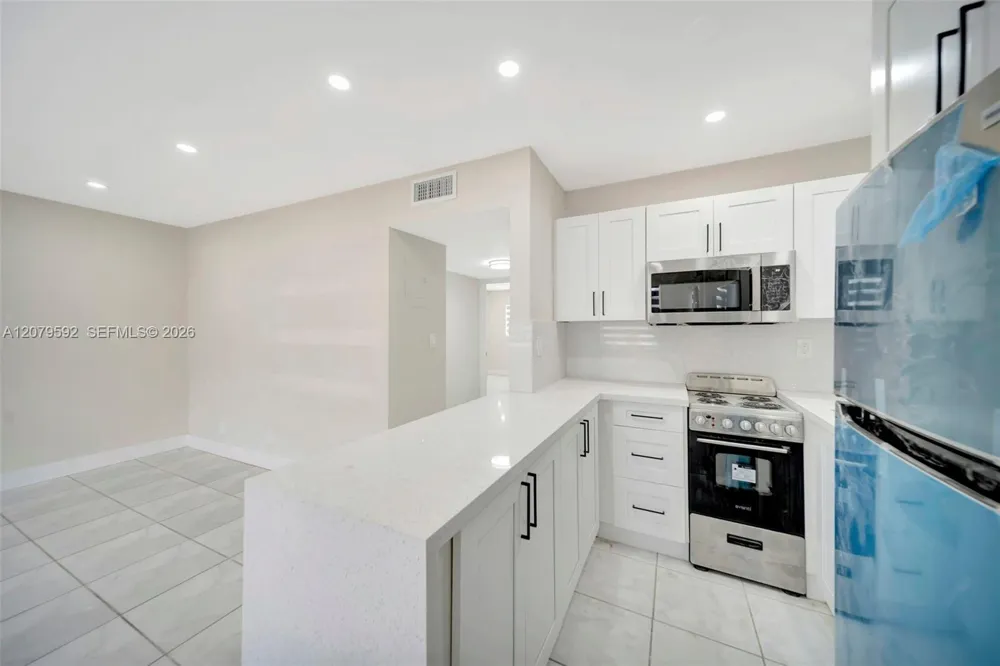 4051 NE 13th Ave #57-3 Oakland Park, FL 33334