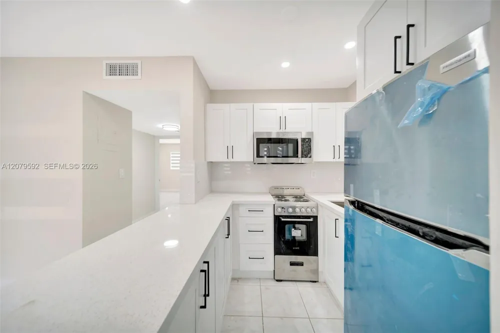 4051 NE 13th Ave #57-3 Oakland Park, FL 33334