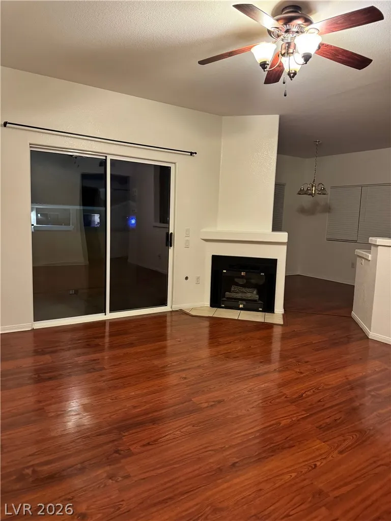 1050 E Cactus Avenue #2072 Las Vegas, NV 89183