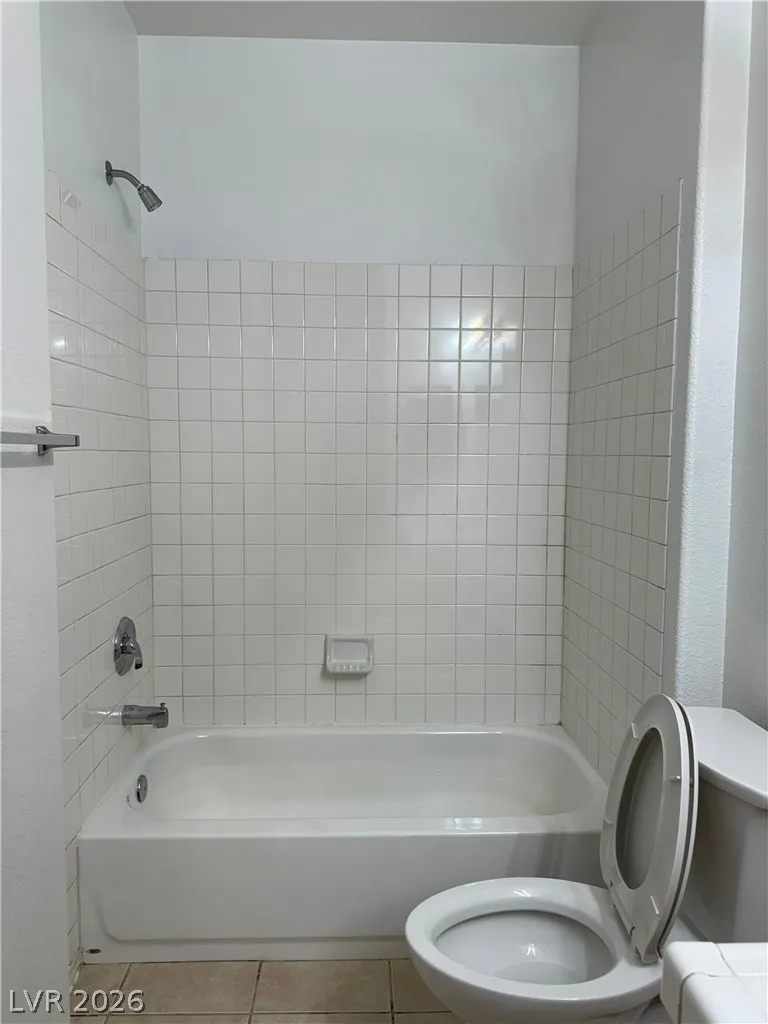 1050 E Cactus Avenue #2072 Las Vegas, NV 89183