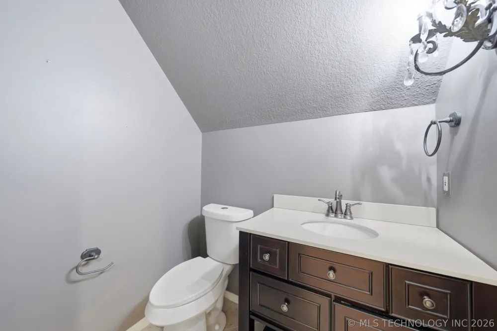 10153 S Maplewood Avenue Tulsa, OK 74137