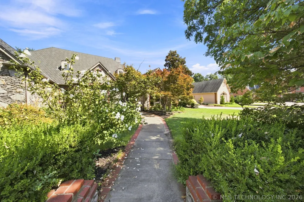 10153 S Maplewood Avenue Tulsa, OK 74137