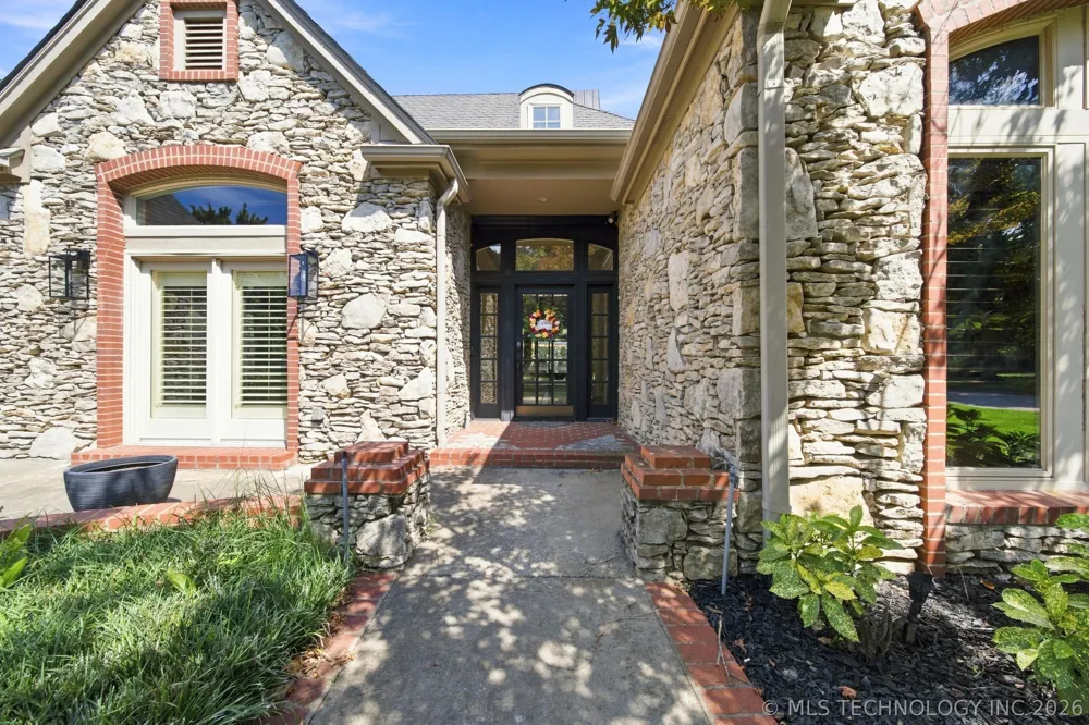 10153 S Maplewood Avenue Tulsa, OK 74137