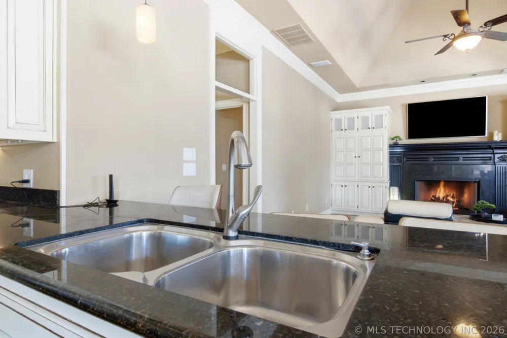 10153 S Maplewood Avenue Tulsa, OK 74137