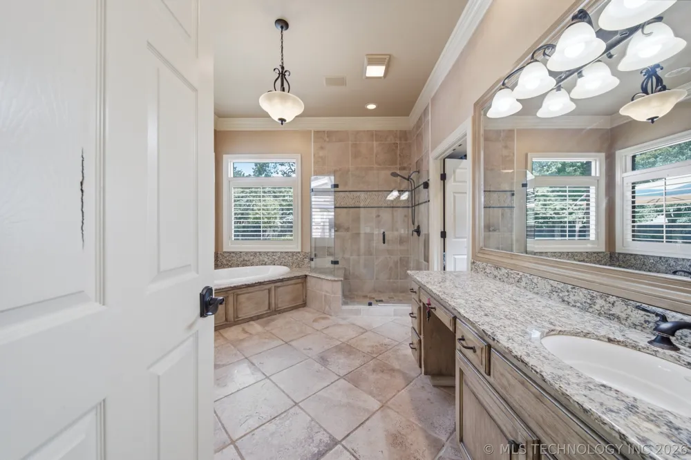 10153 S Maplewood Avenue Tulsa, OK 74137