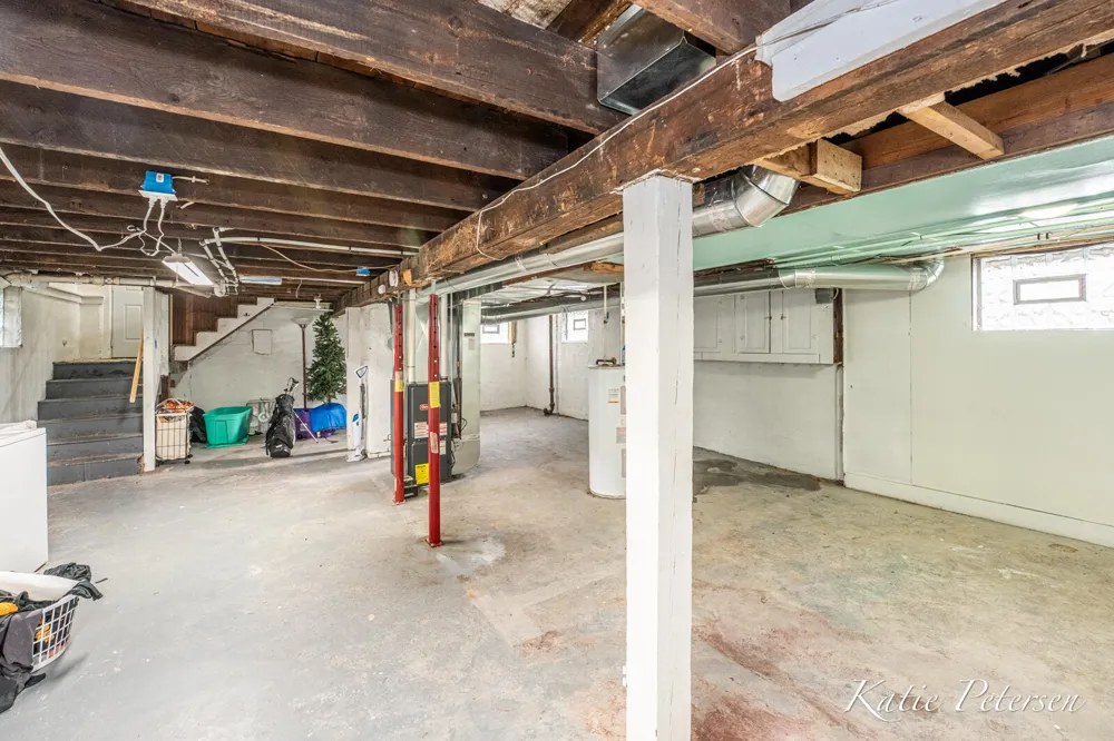 1843 Fair Avenue Muskegon City, MI 49441