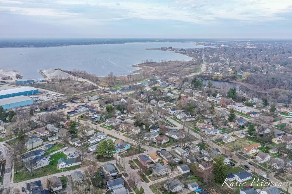 1843 Fair Avenue Muskegon City, MI 49441