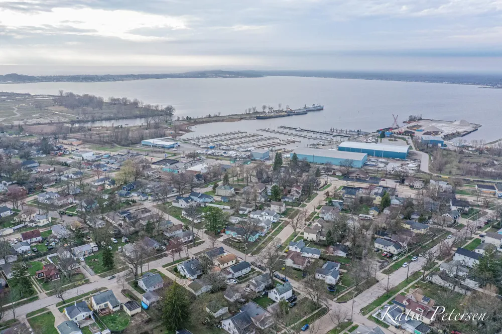 1843 Fair Avenue Muskegon City, MI 49441