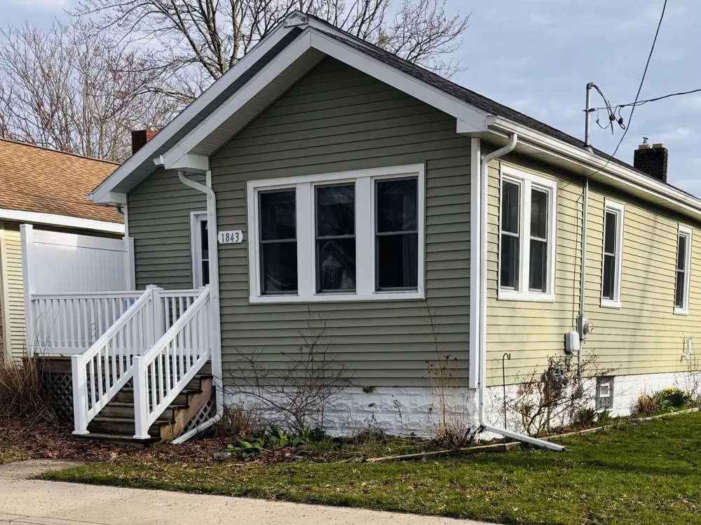 1843 Fair Avenue Muskegon City, MI 49441