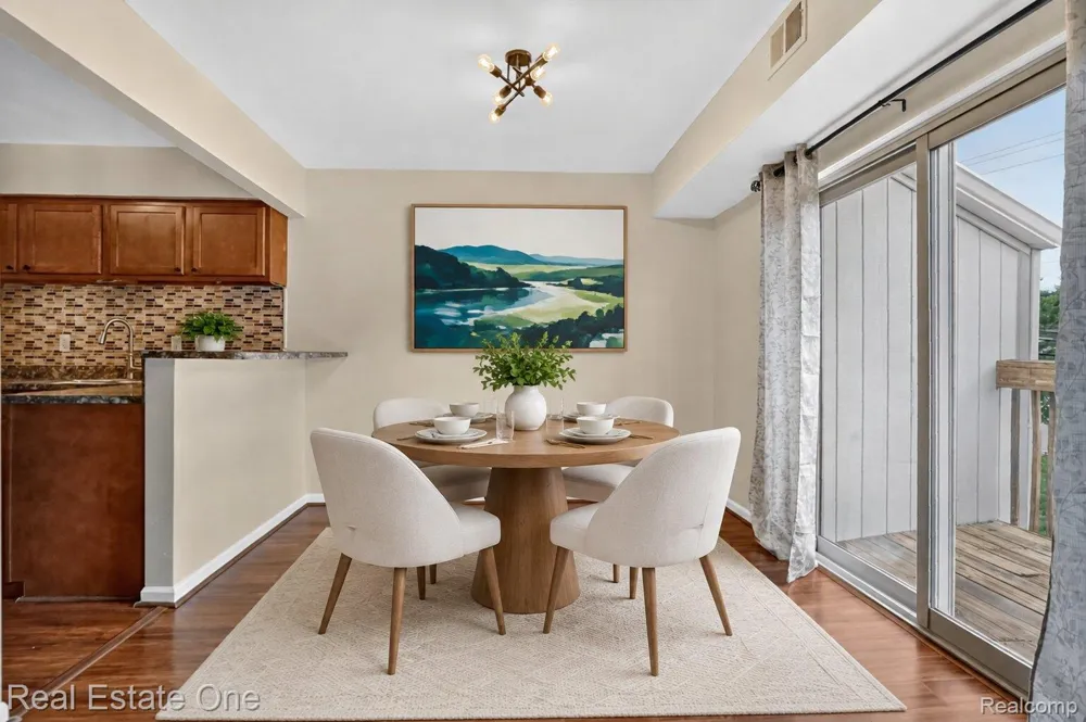 1655 Riverside Drive #12 Rochester Hills City, MI 48309