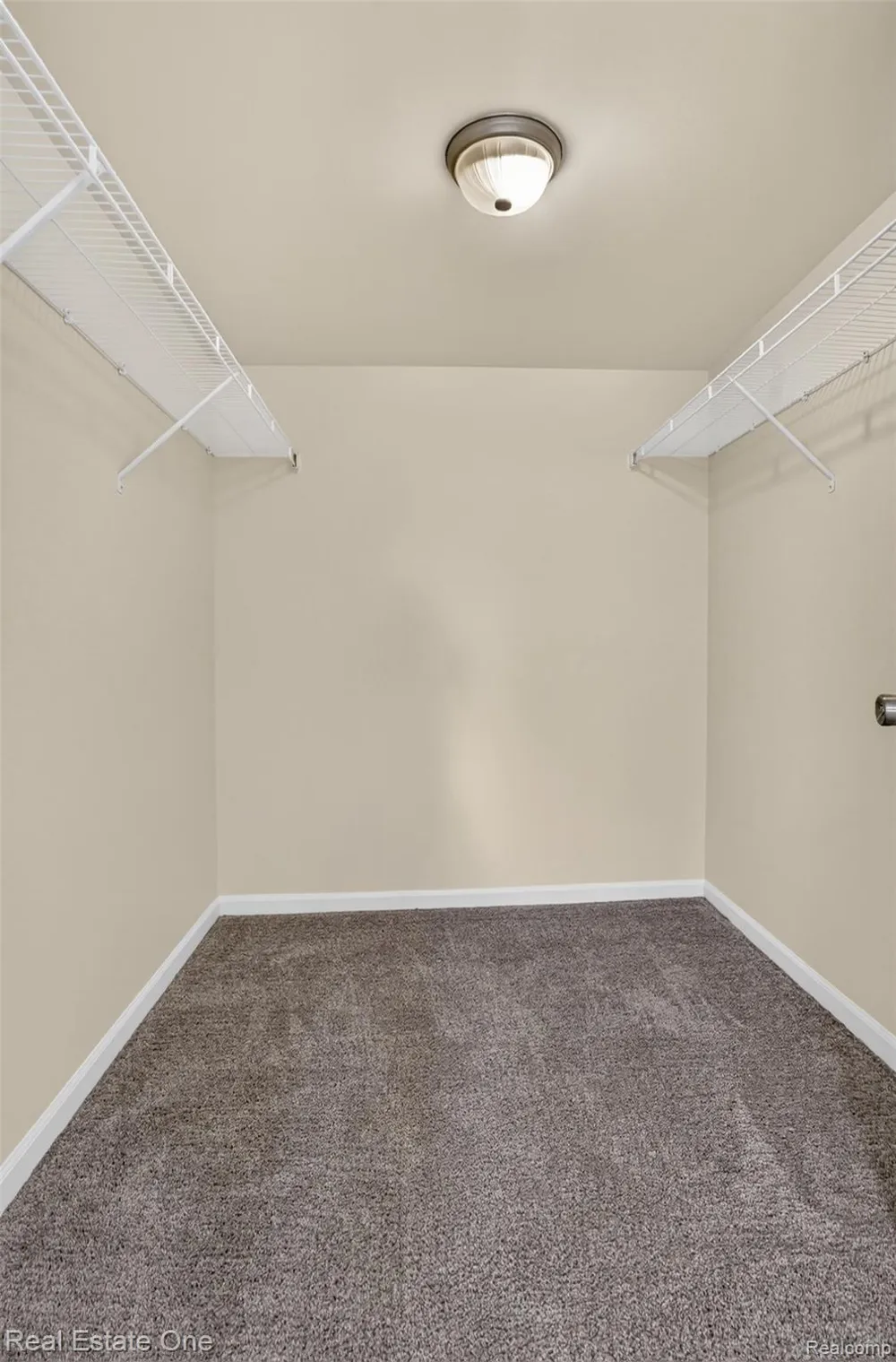 1655 Riverside Drive #12 Rochester Hills City, MI 48309