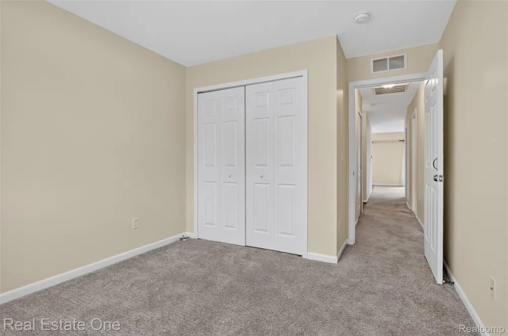 1655 Riverside Drive #12 Rochester Hills City, MI 48309