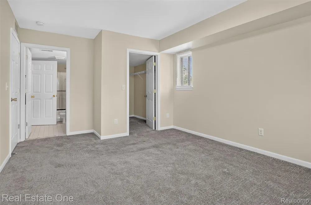 1655 Riverside Drive #12 Rochester Hills City, MI 48309