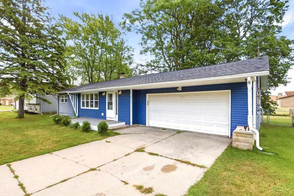 842 Wheelock Street Tittabawassee Township, MI 48623
