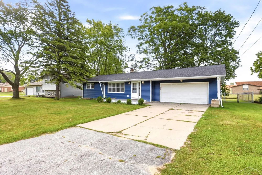 842 Wheelock Street Tittabawassee Township, MI 48623