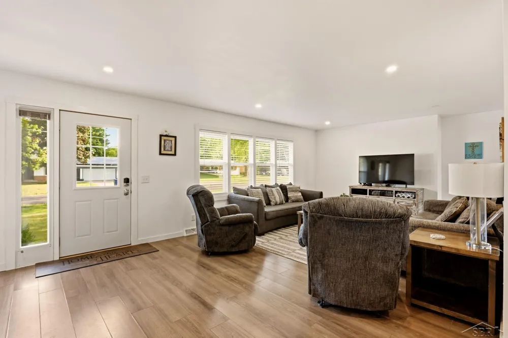 842 Wheelock Street Tittabawassee Township, MI 48623