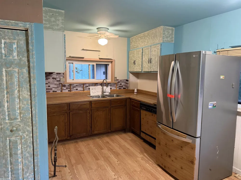 2233 North Channel Drive Clay Township, MI 48028
