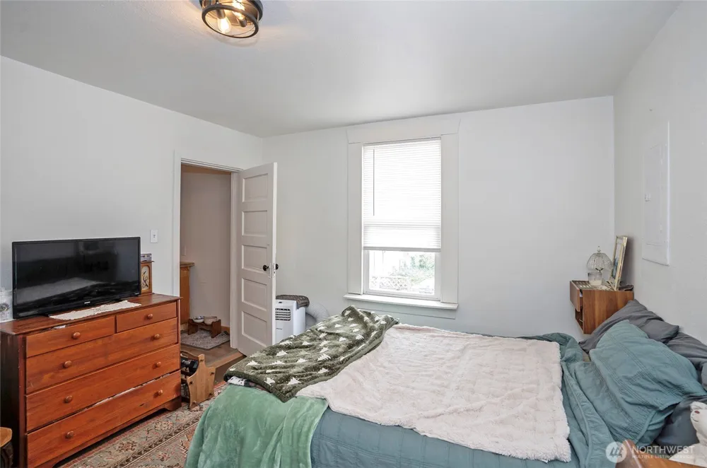 110 Alder Street E Eatonville, WA 98328
