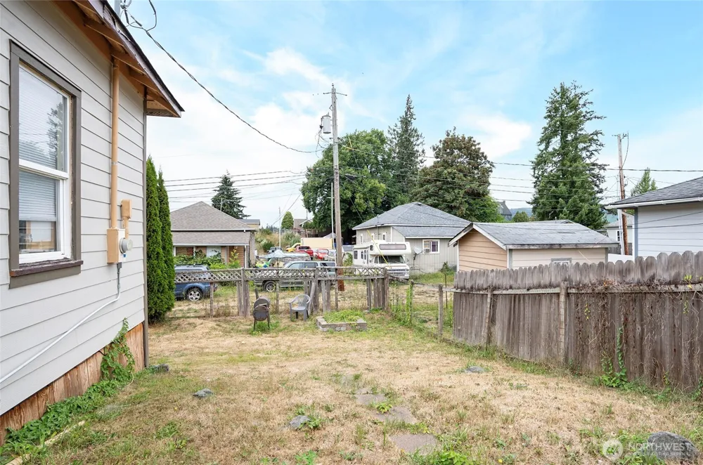 110 Alder Street E Eatonville, WA 98328
