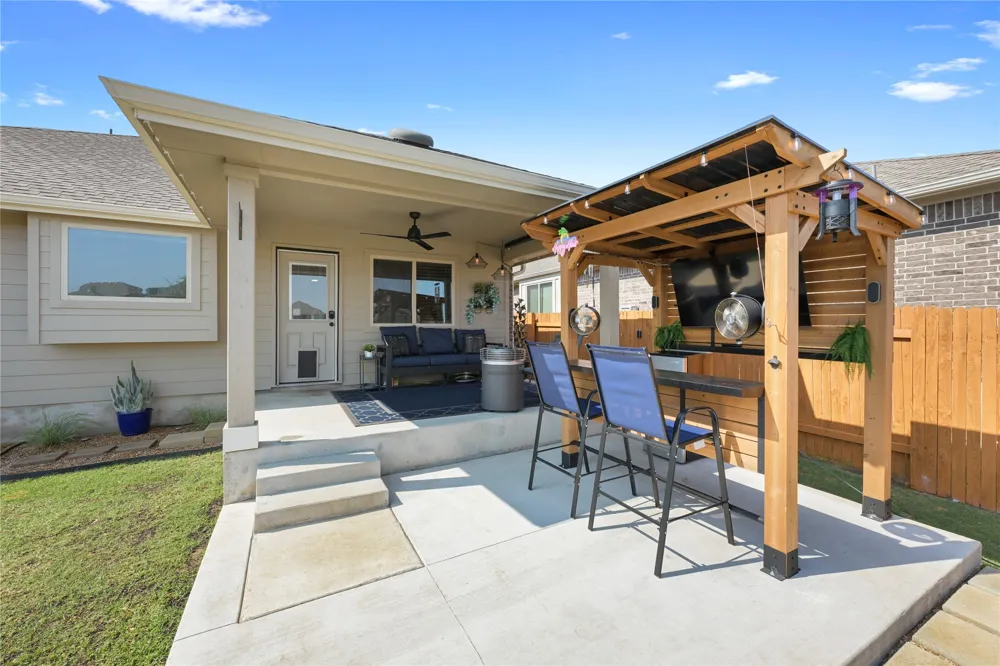 227 Biscayne Bay Bend Kyle, TX 78640