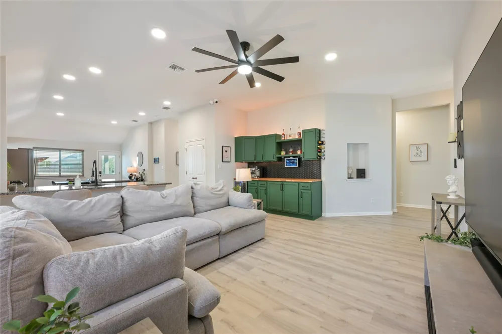 227 Biscayne Bay Bend Kyle, TX 78640