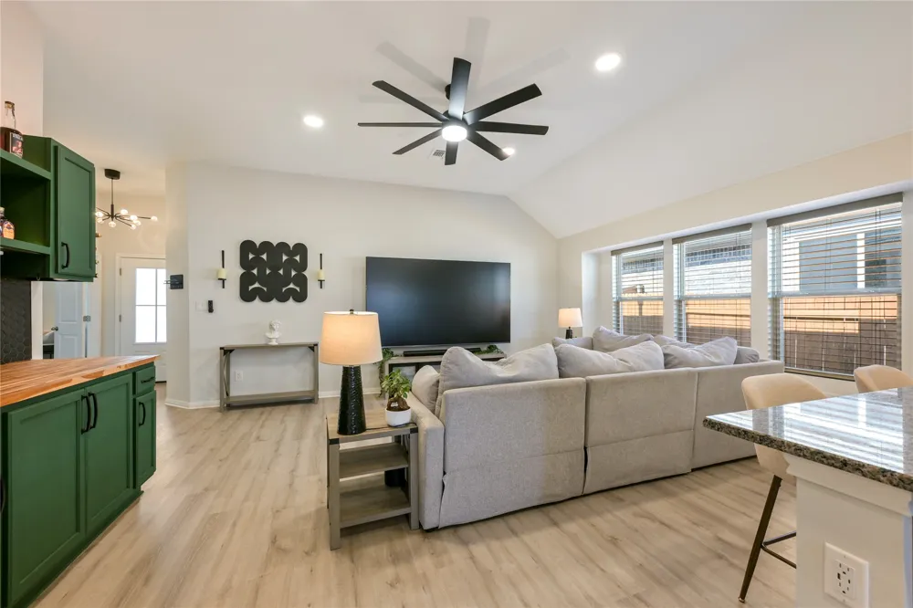227 Biscayne Bay Bend Kyle, TX 78640