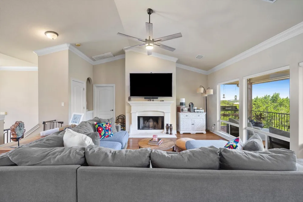 20503 Houston Cove Lago Vista, TX 78645