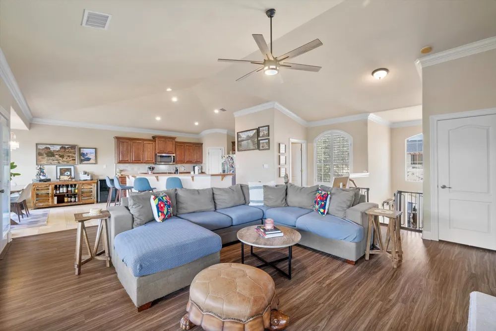 20503 Houston Cove Lago Vista, TX 78645