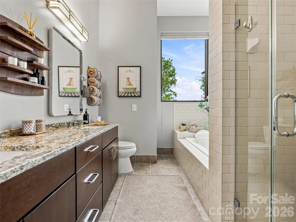 60 Market Street #117 Asheville, NC 28801